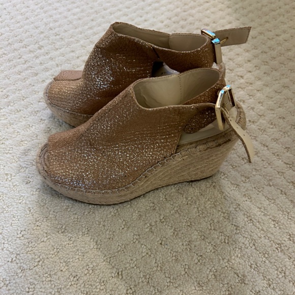 Kenneth Cole wedges - Picture 2 of 7